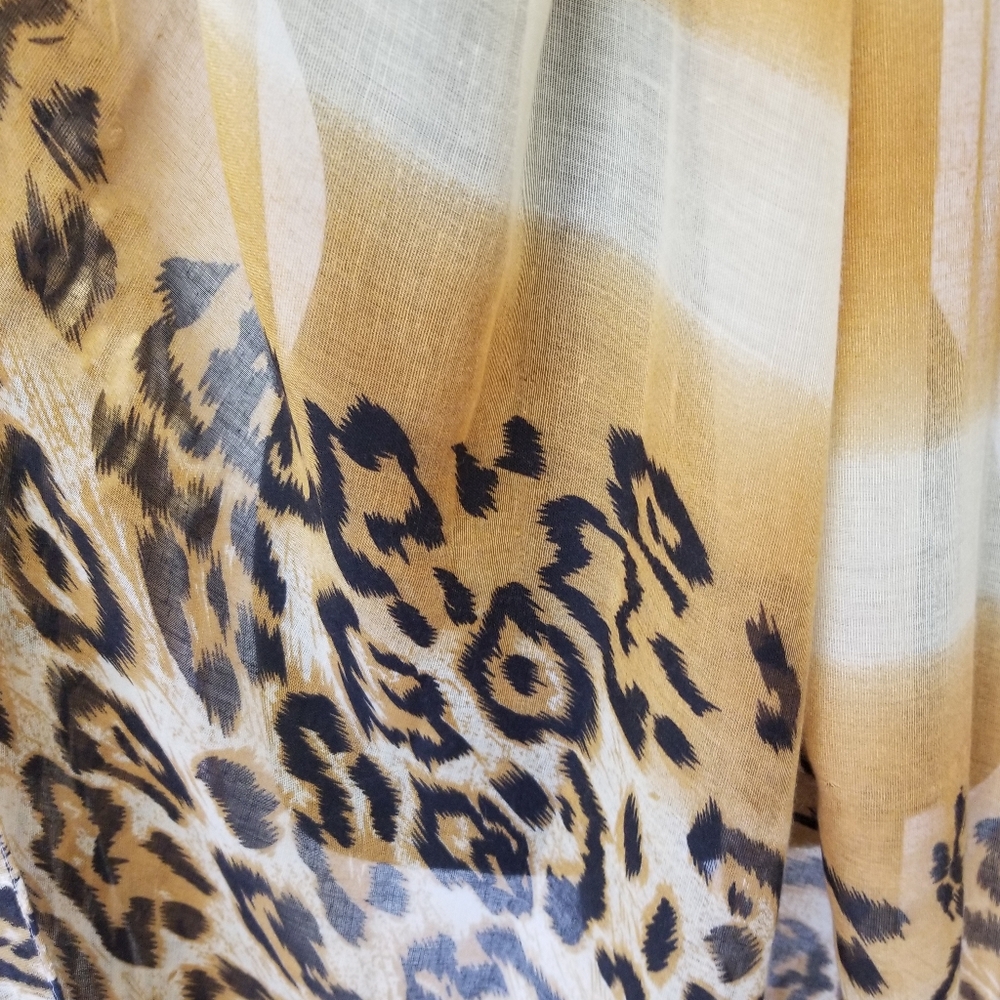 Mitchie's $179 Shawl with Fox Fur - Picture 5 of 9